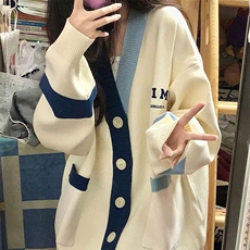 2025年秋季长袖大口袋V领慵懒开衫休闲/淑女，女装针织衫/毛衣，萱芳婷羊绒