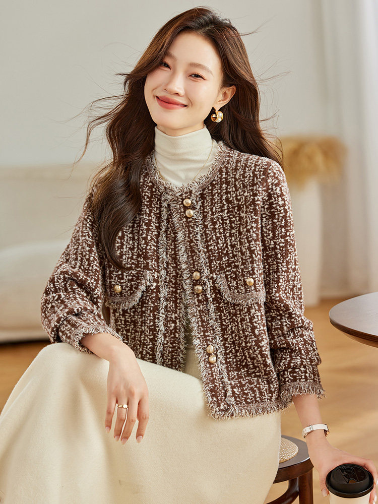 2025现货秋冬小香风新款针织开衫女外套圆领宽松外搭纯色毛衣，女装牛仔外套，韩然一族