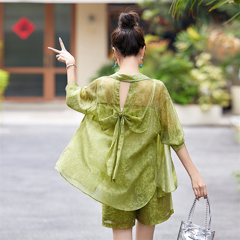 夏季薄款防晒衬衫短裤两件套女2024新款宽松百搭时尚提花休闲套装,女装套装/套裙,采品优优