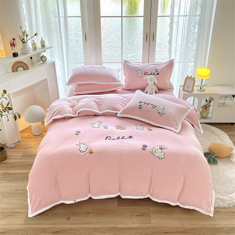 新款牛奶绒毛巾绣四件套系列，床品套件，一起卖家纺