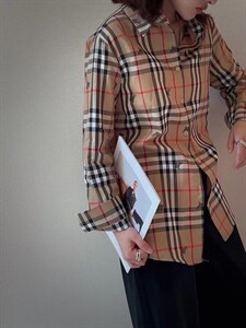 格子衬衣图片