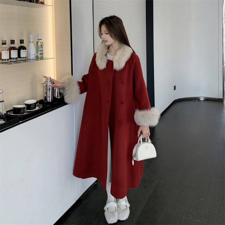 现货新款2177-P450-K669双面羊绒大衣圣诞红配狐狸毛领真袖毛，女装双面呢大衣，然然