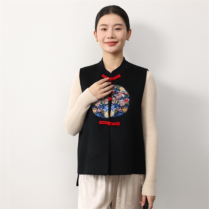时尚民族风羊毛刺绣马甲女秋冬红色盘扣修身显瘦无袖外套图片