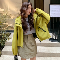韩版时尚短款连帽冲锋衣外套女2025春秋新款宽松显瘦休闲短款上衣，女装短外套，2C085