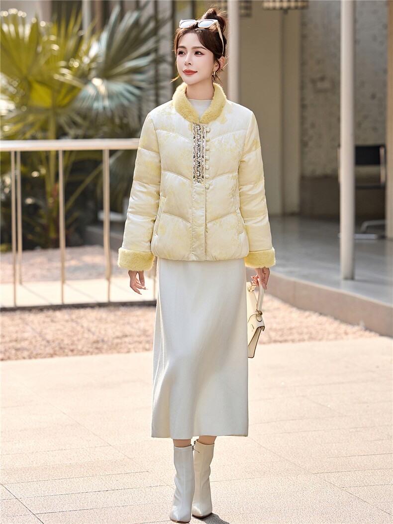 现货现货现货2025年冬季新中式G风刺绣羽绒服,女装羽绒服,衣之秀