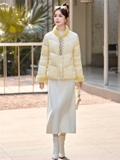 现货现货现货2025年冬季新中式G风刺绣羽绒服，女装羽绒服，衣之秀