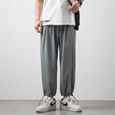 灰色