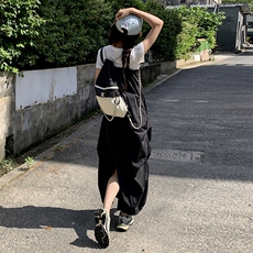 夏季新款甜酷风V领白色上衣褶皱设计感黑色吊带连衣裙套装两件套，女装套装/套裙，2C159