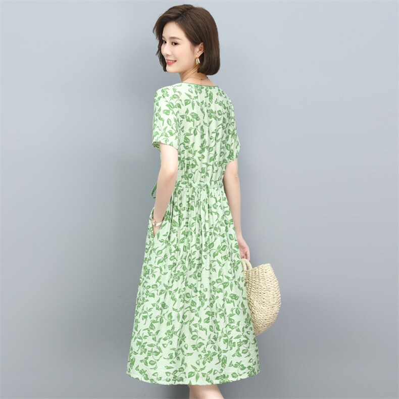2025年夏季时尚简约大方气质优雅碎花潮流有范连衣裙,女装连衣裙,天丽