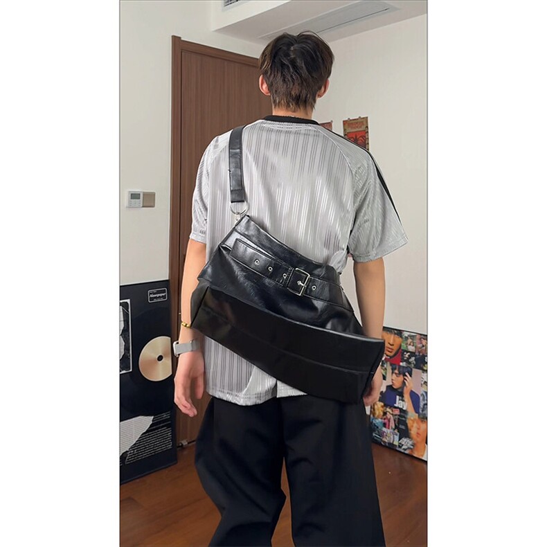 美式复古短袖男款夏季青少年球衣风V领设计感运动条纹T恤重磅半袖,男装T恤,电商A102B