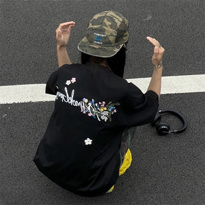 万针全刺绣工艺抖音得物高品质260克重磅纯棉双纱美式高街短袖T恤图片