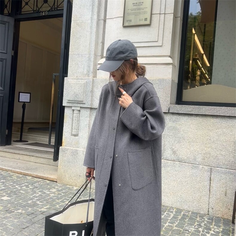 2025年夏季常规中长款长袖纯色系带连帽双面呢大衣简约大方，女装双面呢大衣，蒙绒特