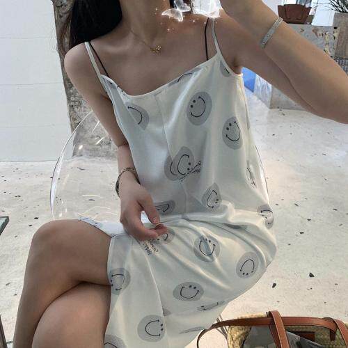 笑脸开叉吊带裙图片