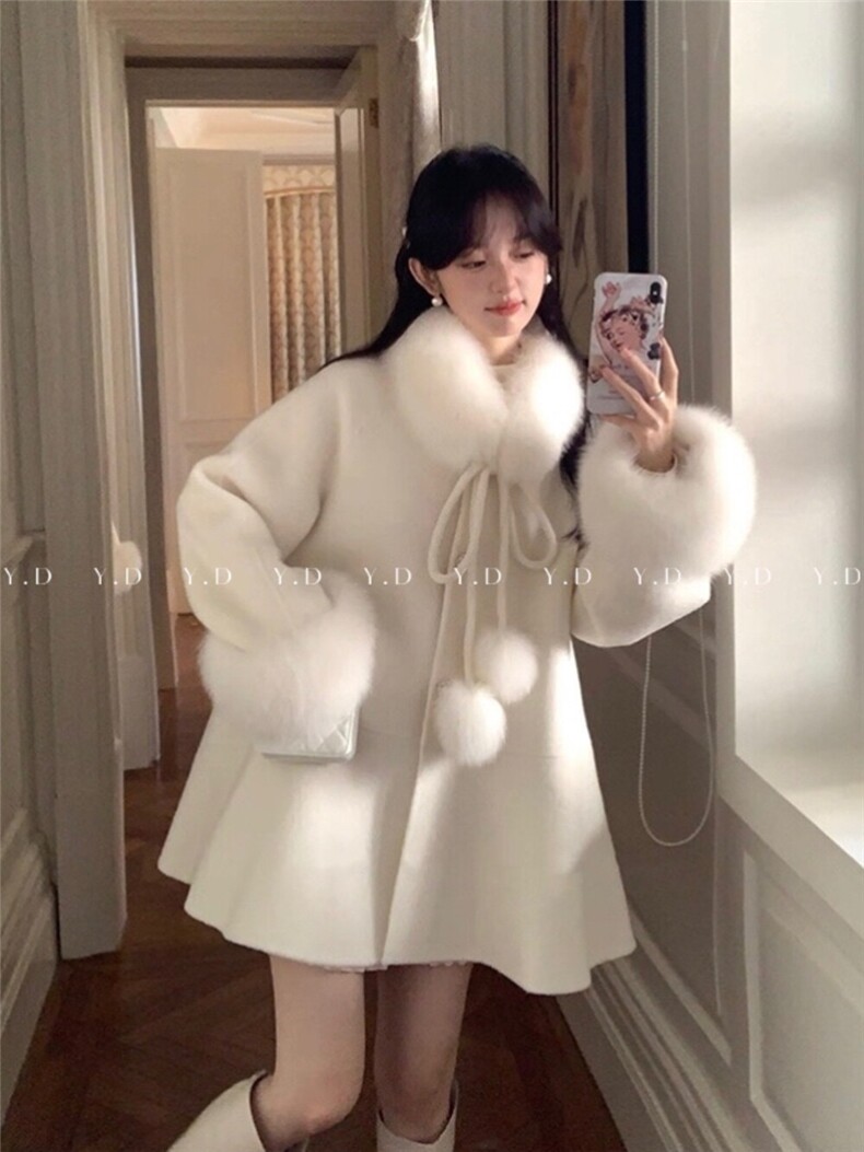 富家千金风高奢大衣重工羊毛狐狸毛双面呢温柔奢华外套，女装双面呢大衣，依嘟服饰