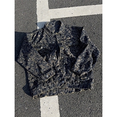 蓝色