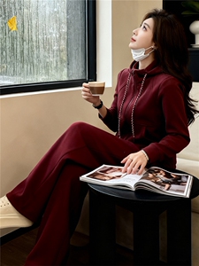 女春季新款时尚慵懒风套装红色拉链开衫连帽长袖外套阔腿裤两件套图片