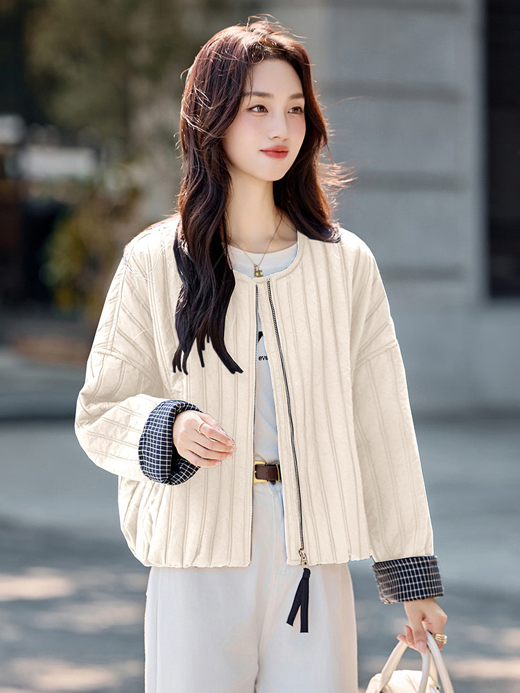 小香风外套女2025秋季新款韩系独特漂亮设计感小众休闲减龄厚夹克,女装短外套,依如秀(原杭风阁)