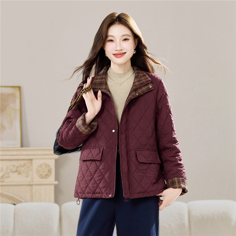 长期现货妈妈装外套女短款2026春秋冬薄棉棒球服洋气轻薄夹棉服,女装短外套,璐依舞