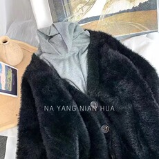 黑色