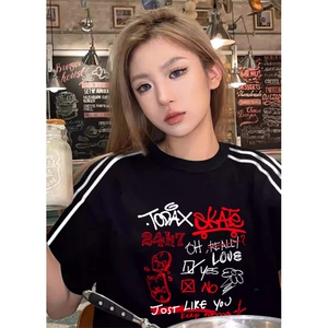 抖音得物高品质二开240克宽松纯棉美式潮牌三条杠织带短袖T恤图片