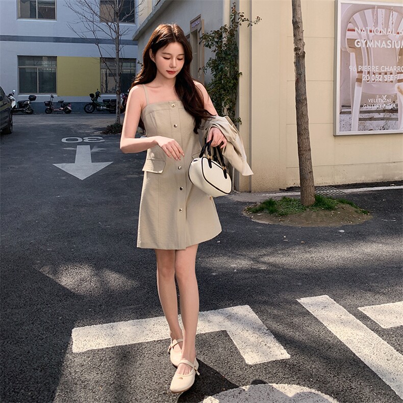 卡其色吊带连衣裙女2025新款夏季设计感气质百搭工装外套裙子套装,女装套装/套裙,2C285