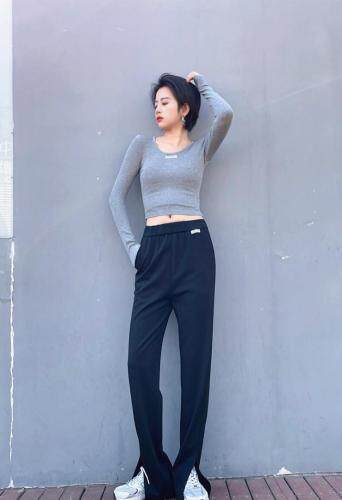 2021新款长袖针织打底，女装，邱小姐