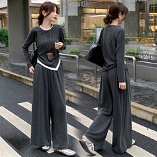 2025年秋季新款时尚潮流舒适棉质感显瘦大摆裤两件套，女装套装/套裙，心心服饰