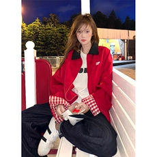 红色