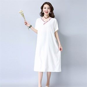 口袋 绣花 A型 中长款 短袖 2021年夏季 A字裙 常规 套头 宽松腰 V领 通勤 纯色 连衣裙 麻图片