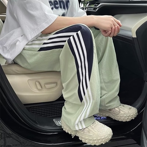 黑色侧边条纹裤子高街美式速干工装裤三条杠直筒运动休闲裤男图片
