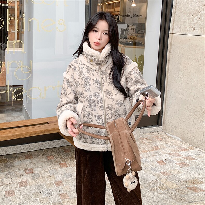 新中式国风印花皮毛一体棉服女2025冬季新款显瘦保暖加厚加绒上衣，女装羊羔毛/颗粒绒，灵力轩