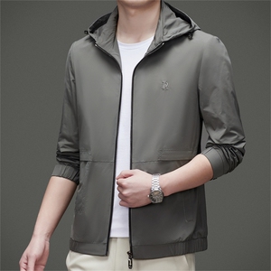 V2002钱塘2020-3春夏新款男士高端休闲精品连帽夹克P120图片