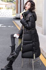 可脱卸帽白鸭绒外套2021冬季新款中长款过膝羽绒服收腰加厚保暖潮，女装羽绒服，素月
