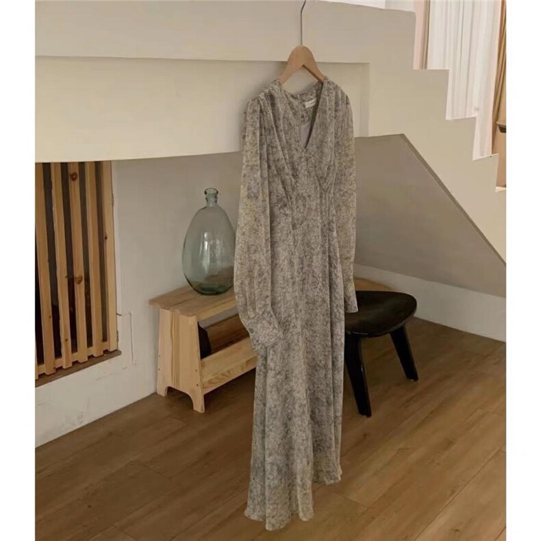 韩风气质百搭连衣裙，女装连衣裙，欧妮卡蒂蔓