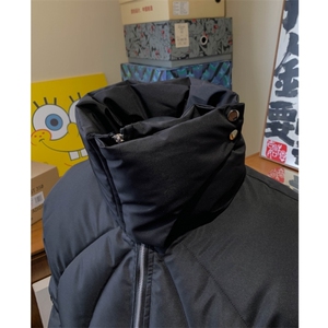 【现货】黑色连帽口罩棉服自制,黑色条纹风衣搭配儿童图片