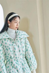 现货  提花收腰羽绒服图片