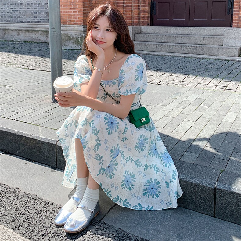 蓝色碎花泡泡袖连衣裙女夏季2024新款法式气质小个子减龄茶歇裙子,女装连衣裙,天使之佳话