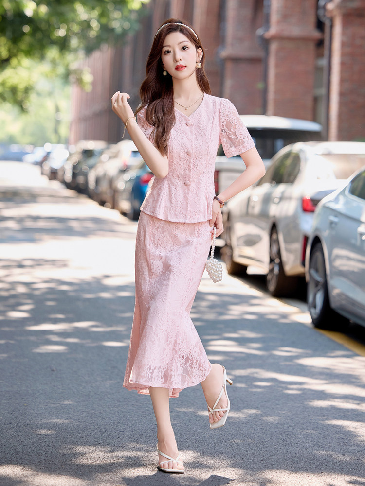 粉色小香风蕾丝套装裙女2025夏新款气质短袖上衣鱼尾半身裙两件套,女装套装/套裙,魅影