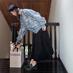 蓝色复古碎花棒球服外套女2025春季新款设计感超好看短款夹克上衣图片