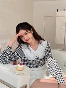 春季新款翻领蕾丝格纹小衫图片