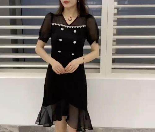 现货重工艺鱼尾连衣裙，女装连衣裙，艾蔚儿