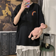 黑色