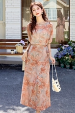 碎花连衣裙2025夏季新款高级感法式气质独特漂亮收腰度假长裙穿搭，女装连衣裙，沁沁公主