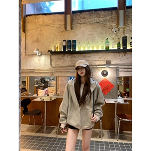 网图 条纹连帽拉链外套男2026新款设计感宽松美式开衫卫衣 特P68图片