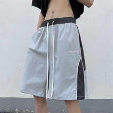 灰色