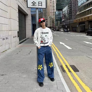网络图 美式复古小雏菊刺绣男夏季潮牌情侣阔腿裤子图片