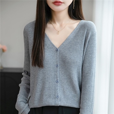 一线成衣V领纯羊毛针织开衫女秋冬新款简约小个子毛衣外套打底衫，女装针织衫/毛衣，佳绒包芯纱店