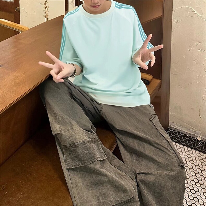 抖音得物品质二开240克宽松纯棉美式潮牌印花三条杠中性风短袖T恤,男装T恤,电商A486