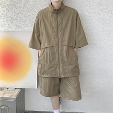 卡其色