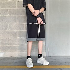 黑灰色